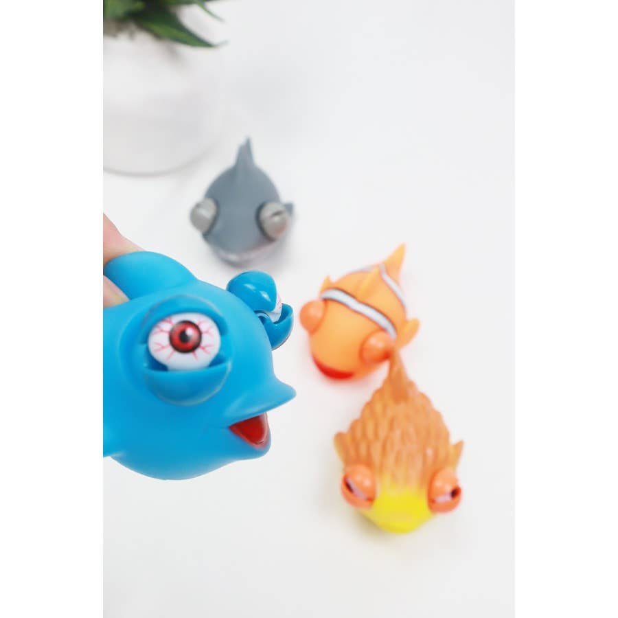 Eye Popping Ocean Animals Squishy Toy: MIX COLOR / ONE