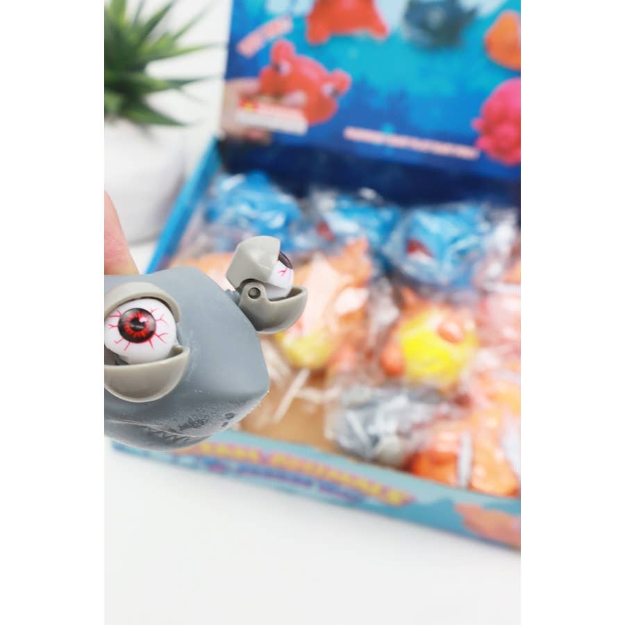 Eye Popping Ocean Animals Squishy Toy: MIX COLOR / ONE